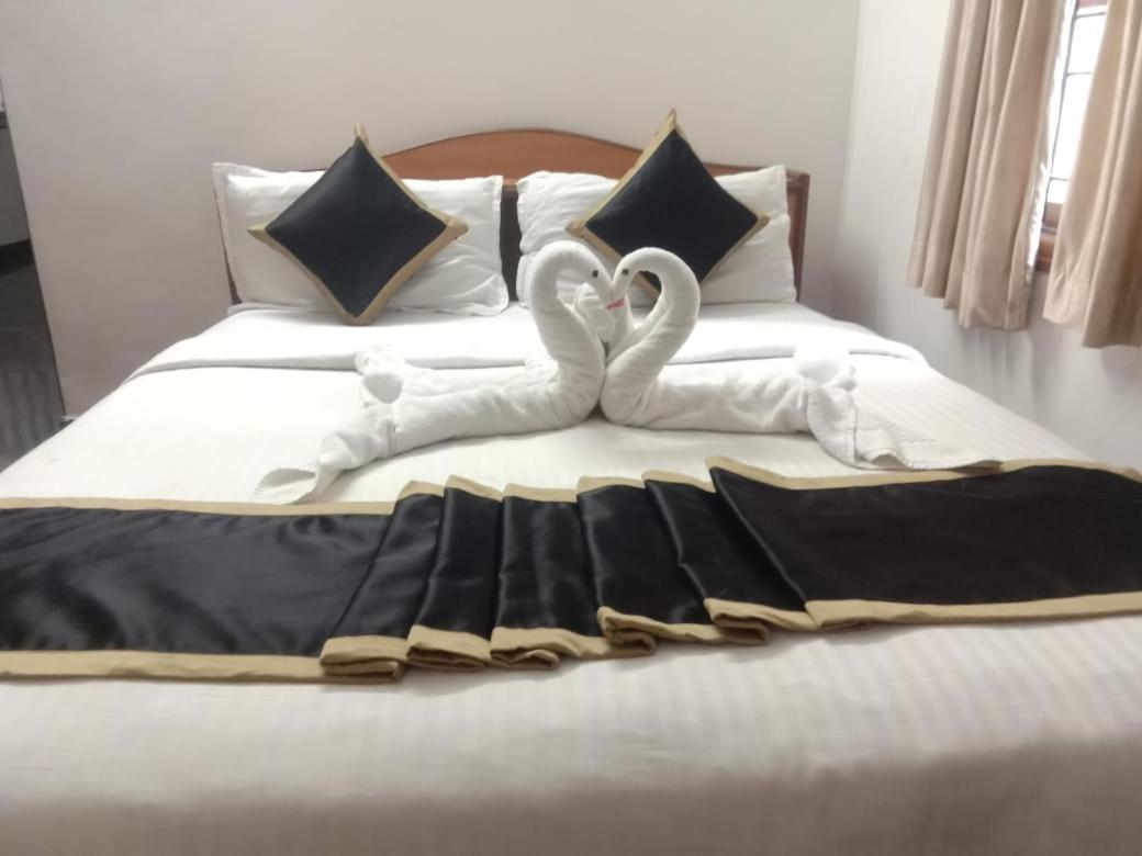 Rainbow House Luxury Rooms Chennai Room photo